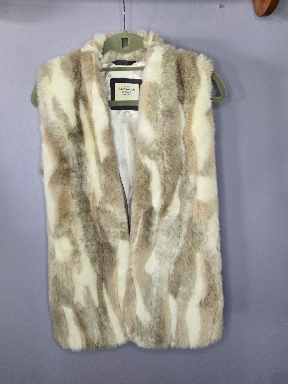Abercrombie & Fitch Cream and Tan Faux Fur Vest Open Front